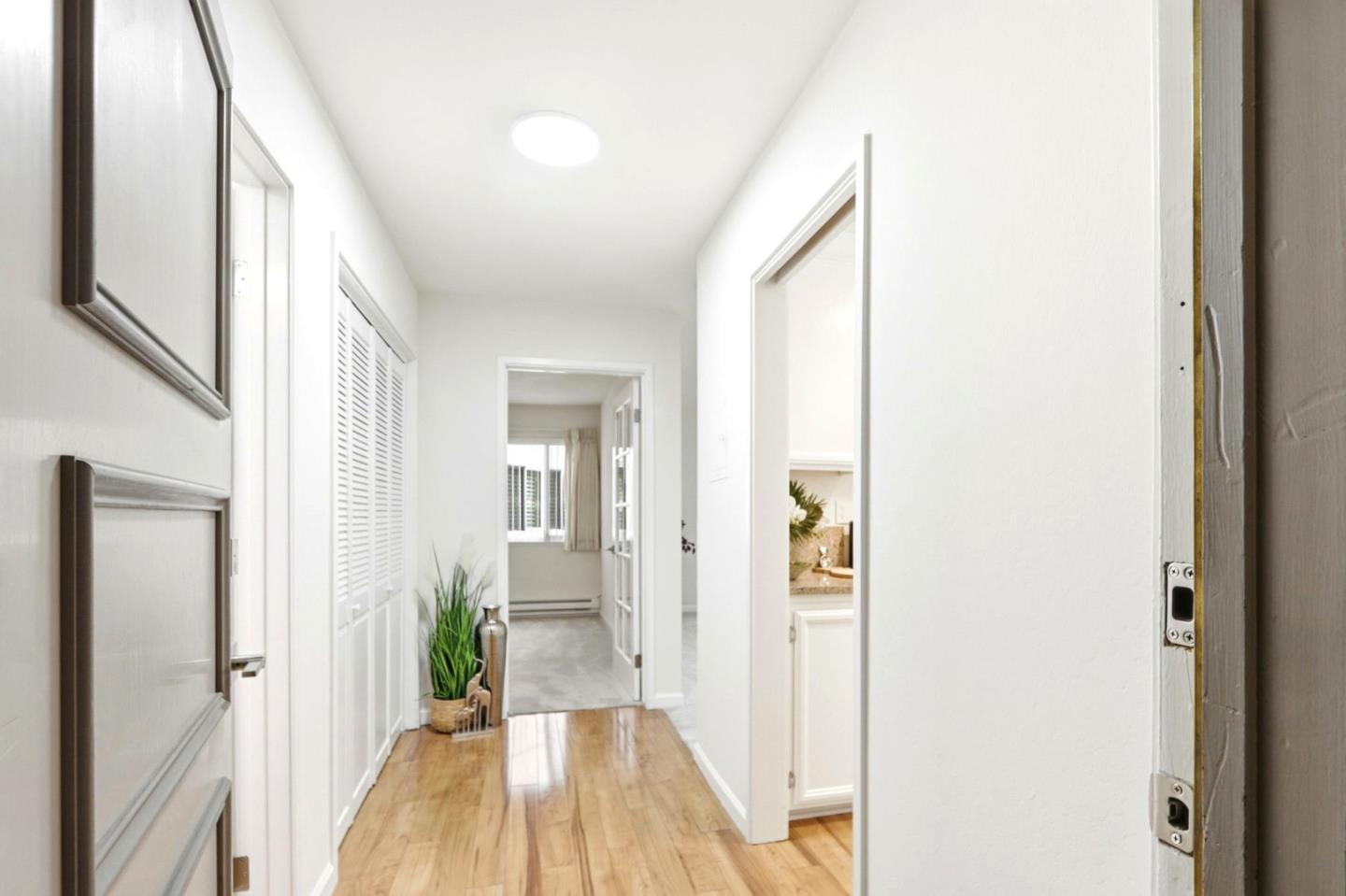 150 West Edith Avenue, Unit 13 Los Altos, CA 94022 - Photo 4 of 22