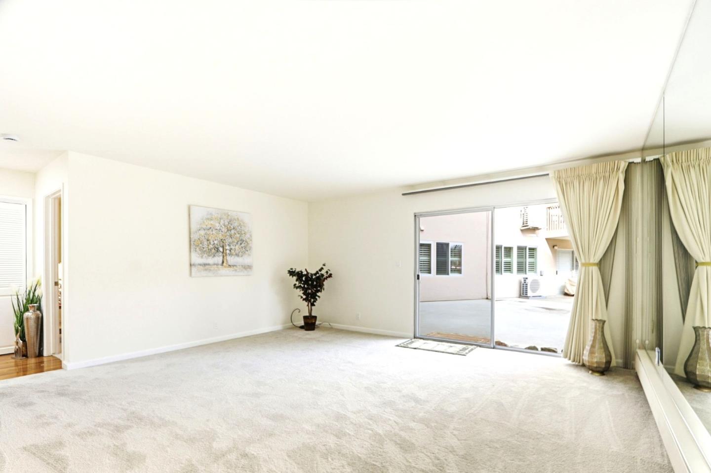 150 West Edith Avenue, Unit 13 Los Altos, CA 94022 - Photo 5 of 22