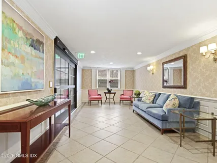 $739,000 | 2 Putnam Hill, Unit 1A, Greenwich, CT 06830