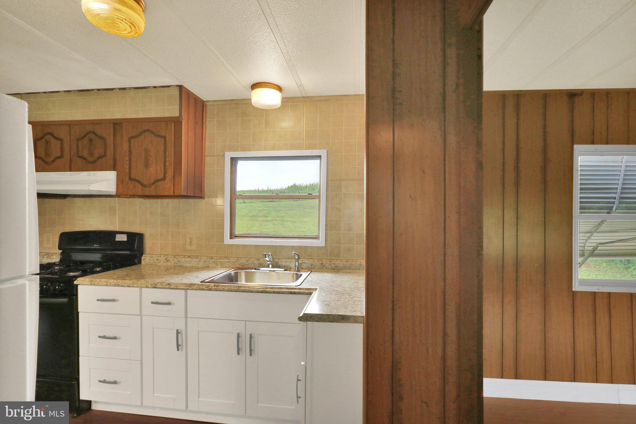 828 Spring City Road Phoenixville, PA 19460 - Photo 8 of 23 4U9A9180