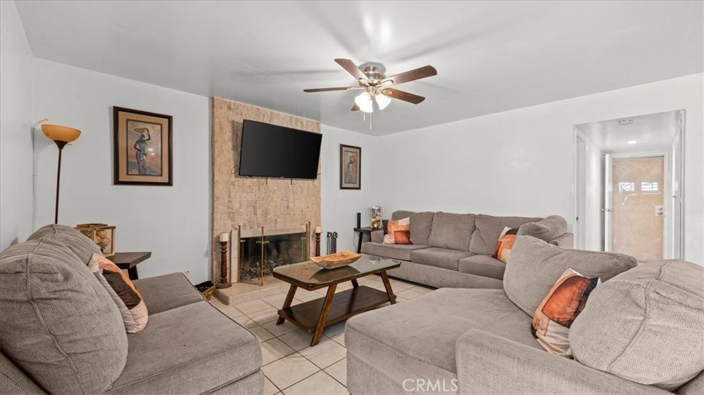 809 East Cyrene Street Carson, CA 90746 - Photo 12 of 47