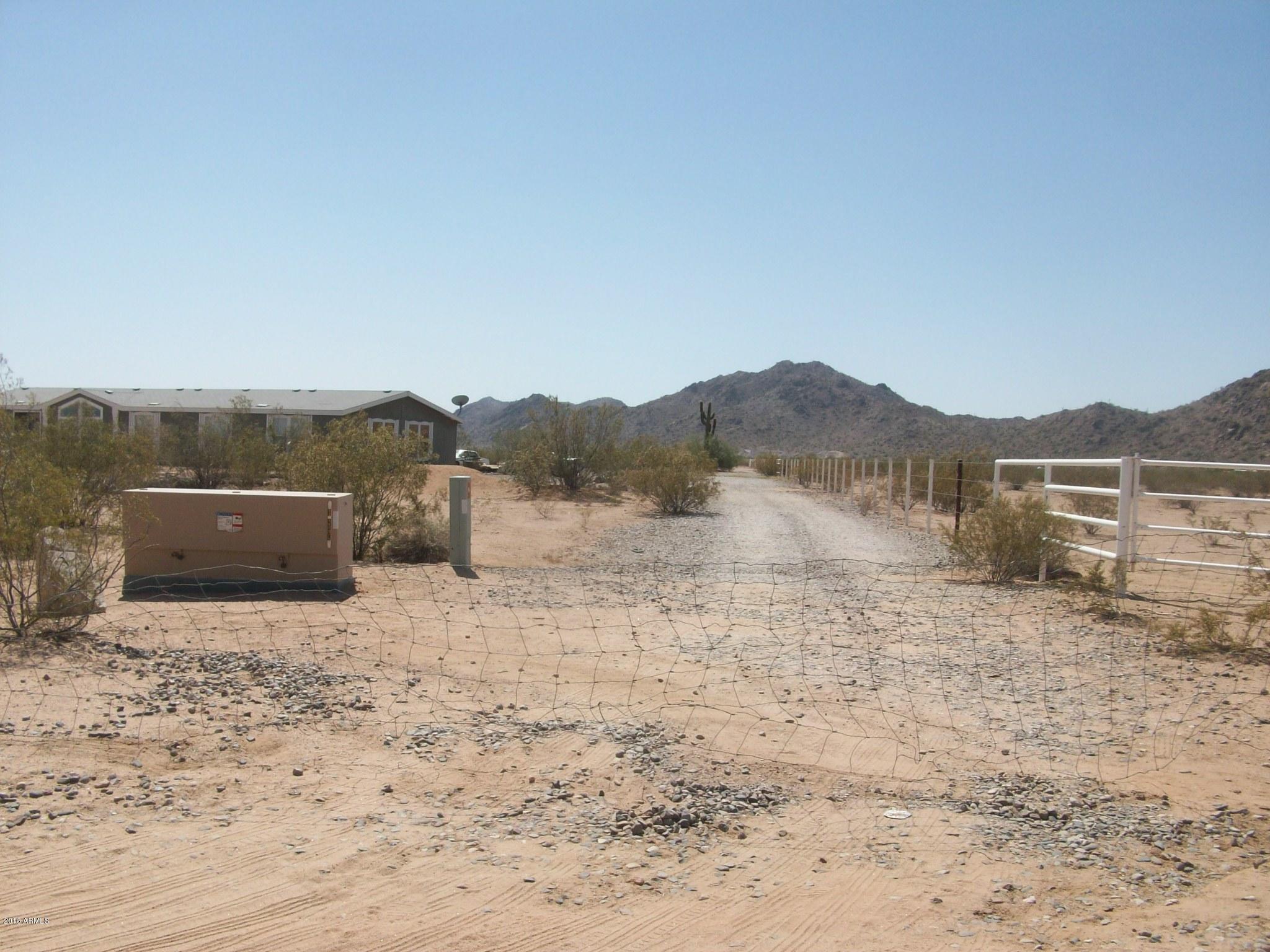 Entrance to Raggae - blocked off by owne