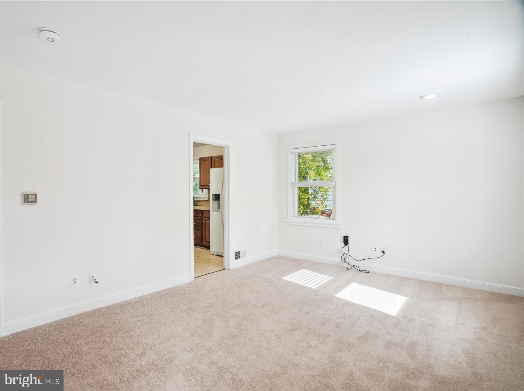 2811 Munson Street Silver Spring, MD 20902 - Photo 8 of 69 Living Room