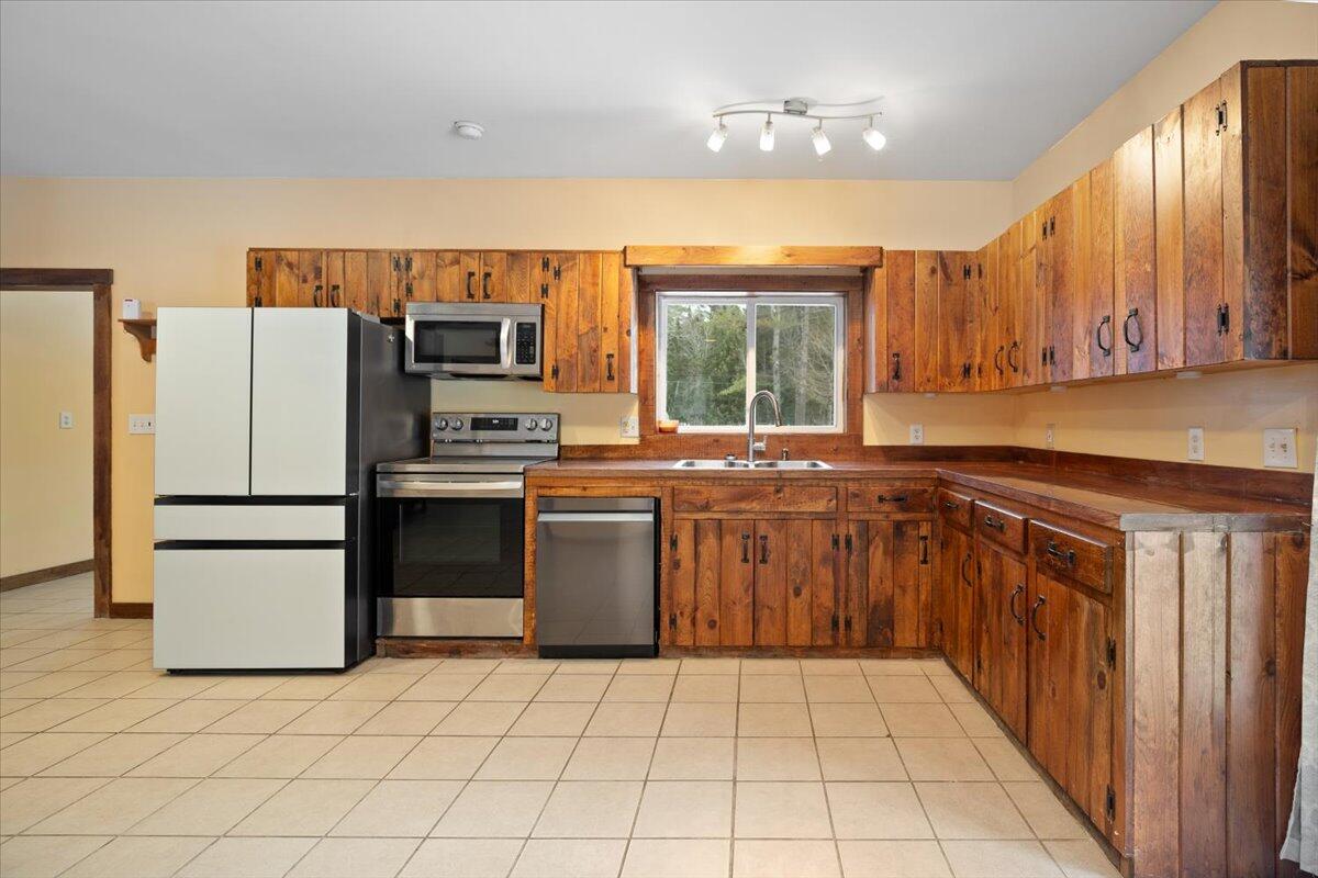 53 County Road Livermore Falls, ME 04254 - Photo 14 of 45 20-53 County Rd_Livermore Falls_ME-33