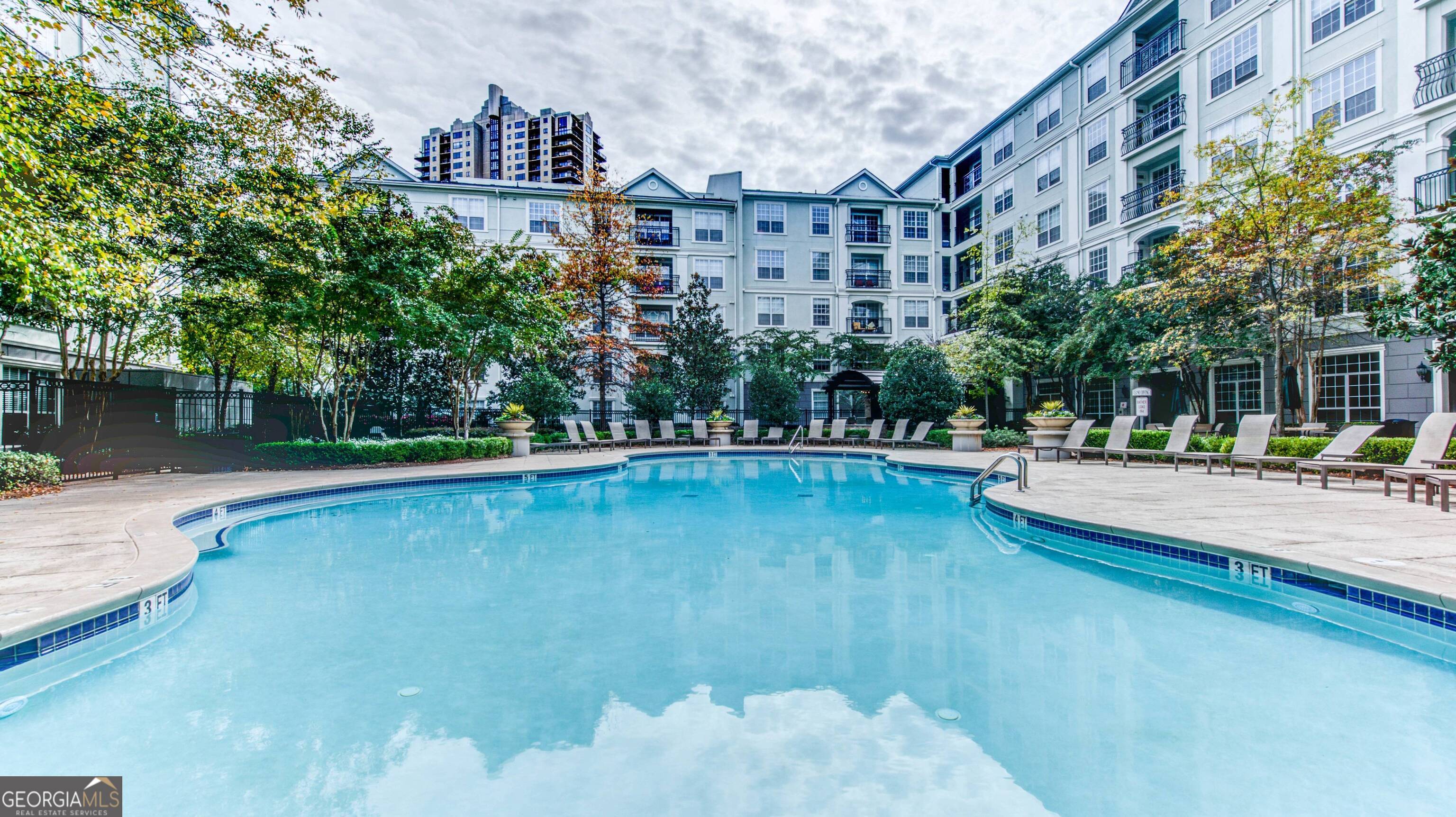 3460 Kingsboro Road Northeast, Unit 437 Atlanta, GA 30326 - Photo 29 of 42