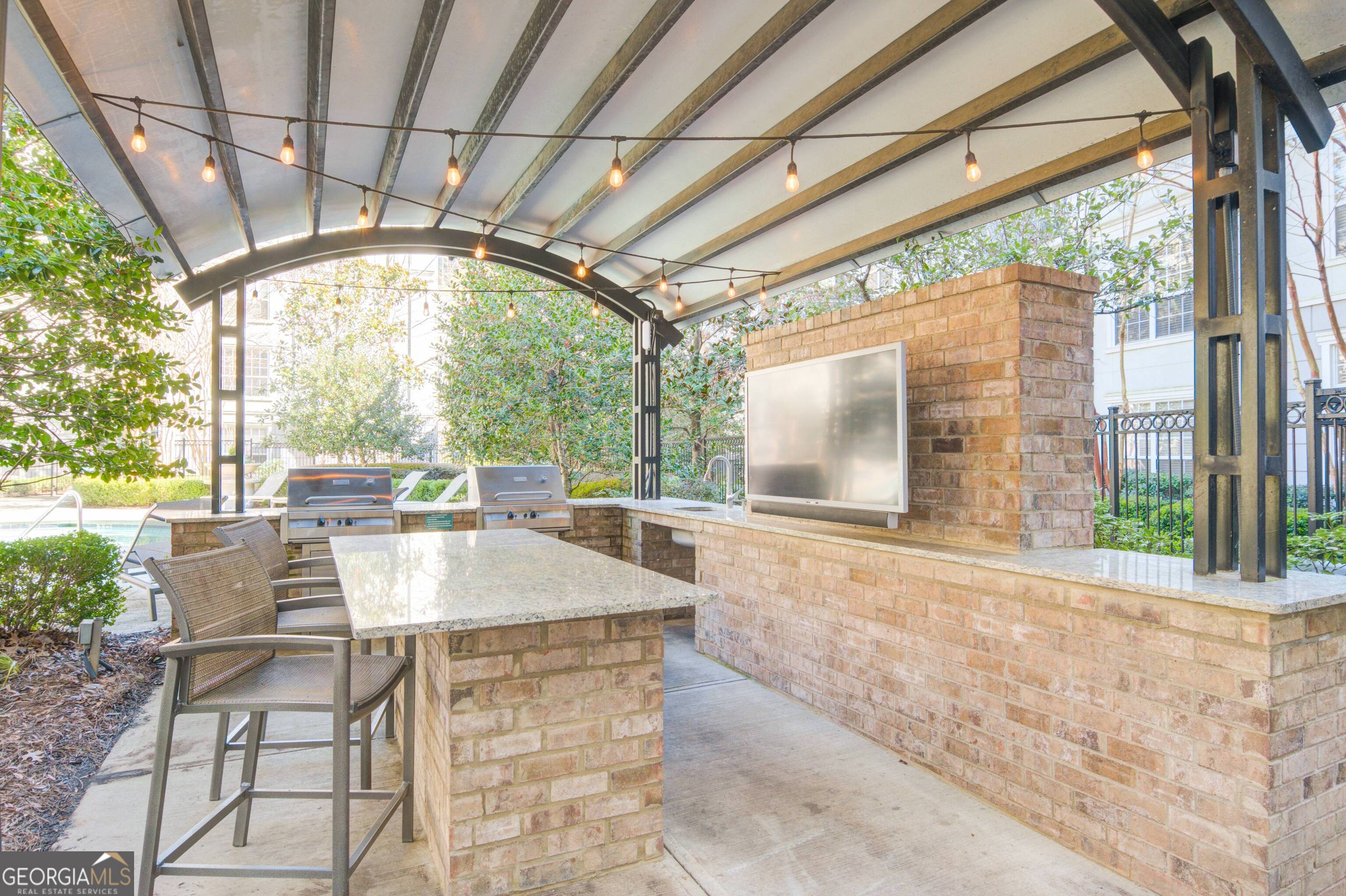 3460 Kingsboro Road Northeast, Unit 437 Atlanta, GA 30326 - Photo 37 of 42