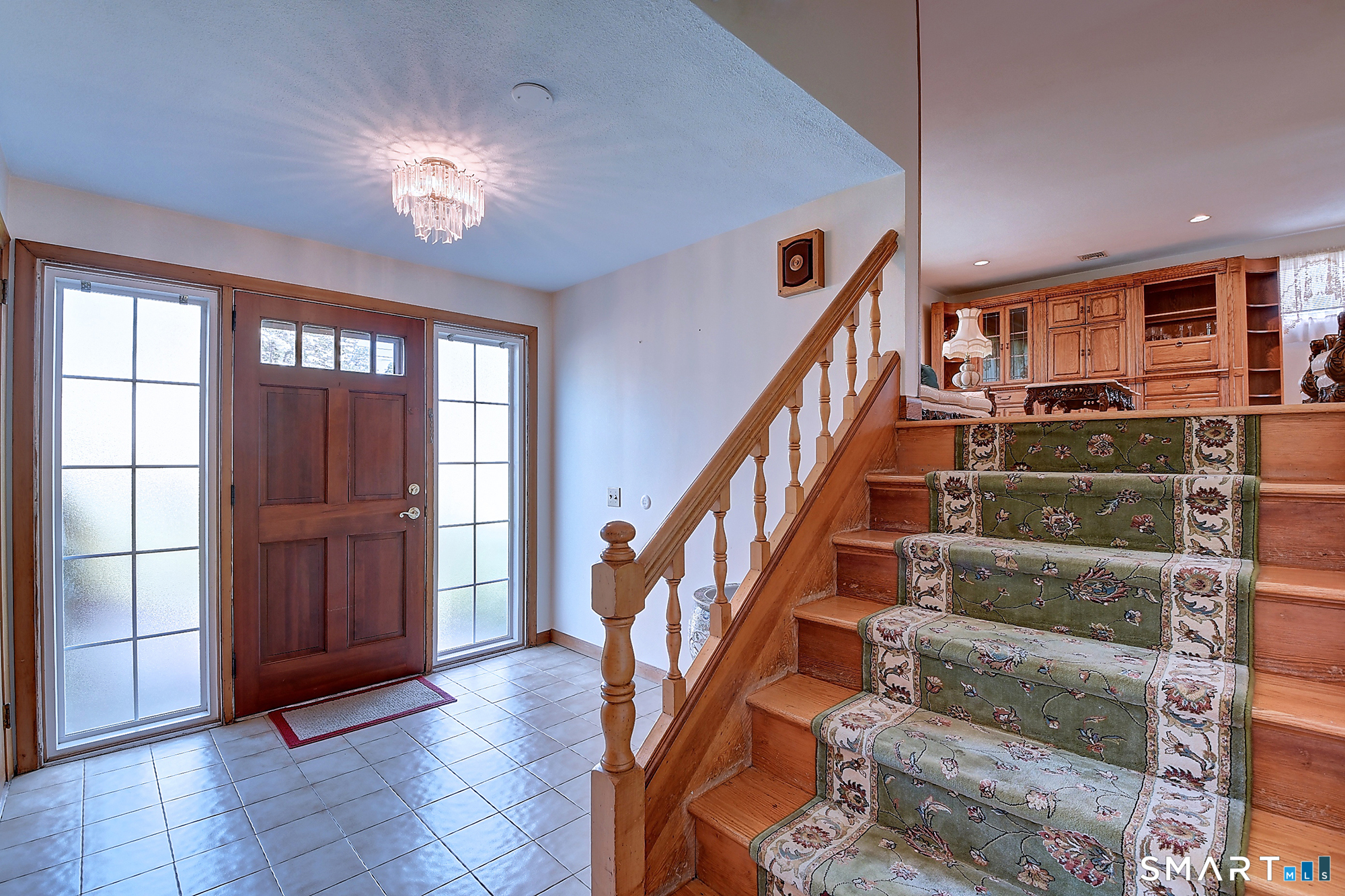 46 Kimball Road Wethersfield, CT 06109 - Photo 3 of 34