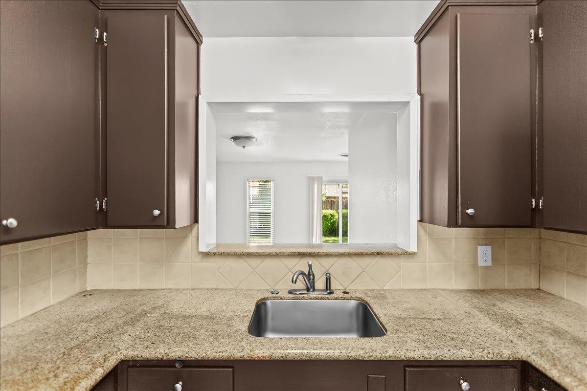 1213 Adel Street Modesto, CA 95350 - Photo 12 of 41