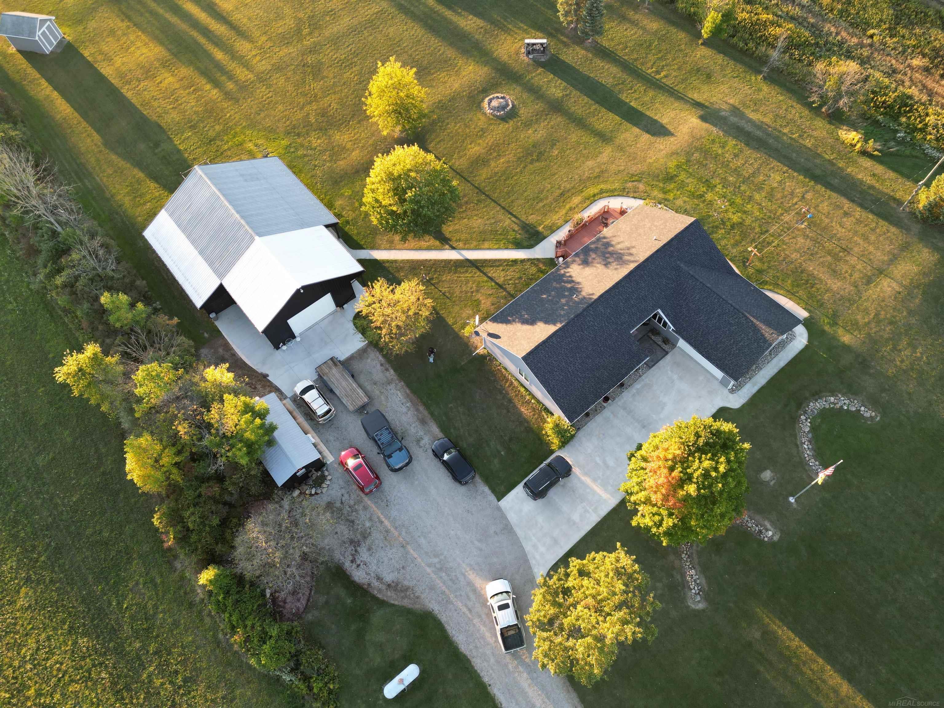 5173 Gleason Road Emmett, MI 48022 - Photo 2 of 50 50091053-1.JPG
