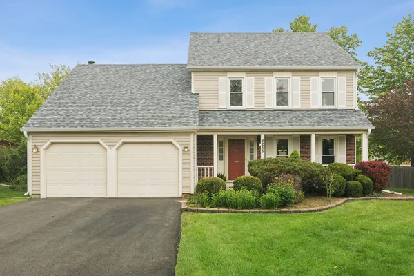 $658,000 | 4255 Oak Knoll Lane, Hoffman Estates, IL 60192