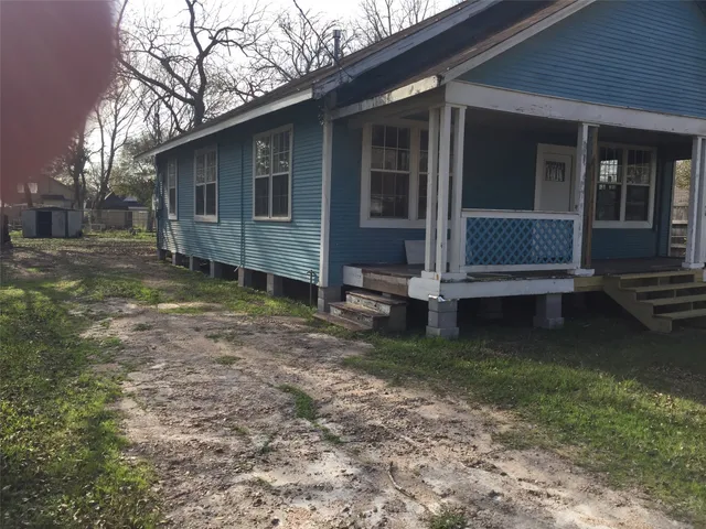 $175,000 | 310 Foerster Street, El Campo, TX 77437