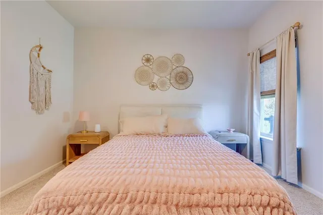 $324,850 | 708 Roseberry Drive, Paola, KS 66071