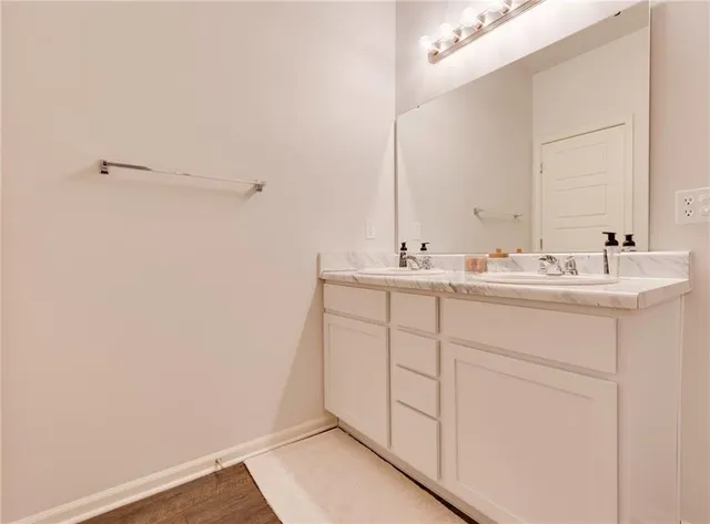 $324,850 | 708 Roseberry Drive, Paola, KS 66071