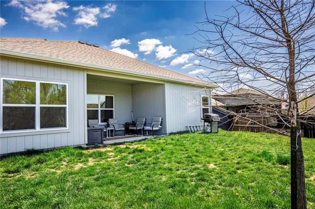 $324,850 | 708 Roseberry Drive, Paola, KS 66071