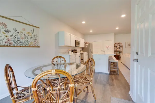 $324,850 | 708 Roseberry Drive, Paola, KS 66071