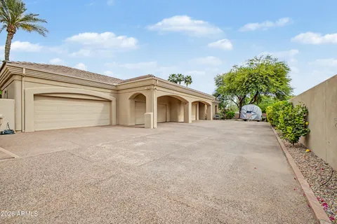 $4,950,000 | 3301 East El Camino Sin Nombre, Paradise Valley, AZ 85253