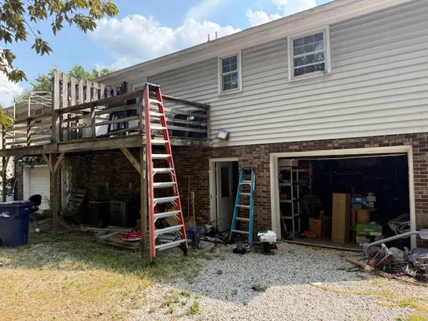 a view of a house