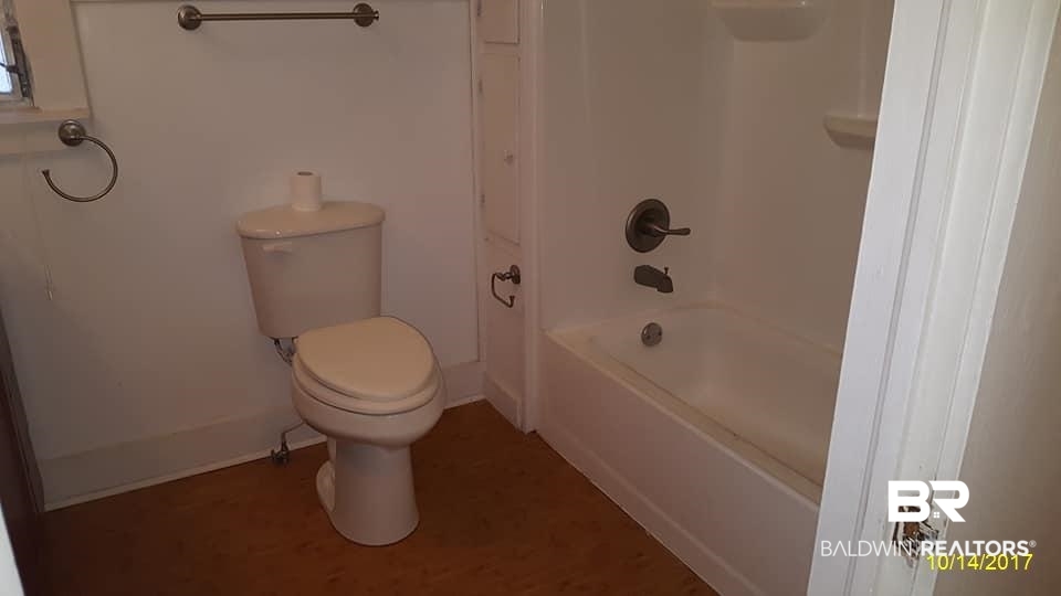 304 West Orange Avenue Foley, AL 36535 - Photo 15 of 40