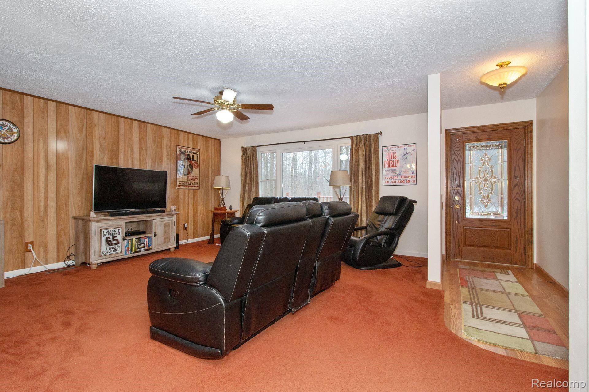 7355 Golf Club Road Howell, MI 48843 - Photo 6 of 25 6.jpg