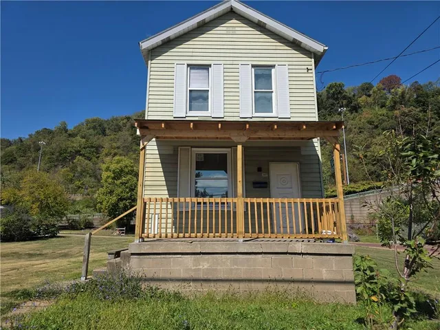 $1,600 | 302 1st Street, West Elizabeth, PA 15088