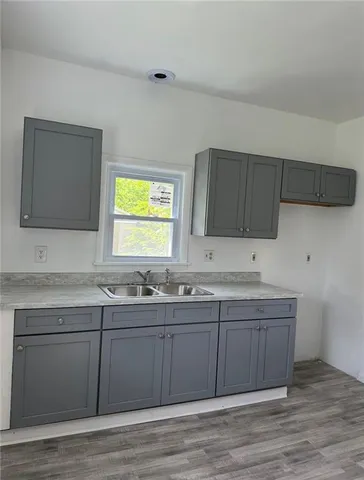 $1,600 | 302 1st Street, West Elizabeth, PA 15088