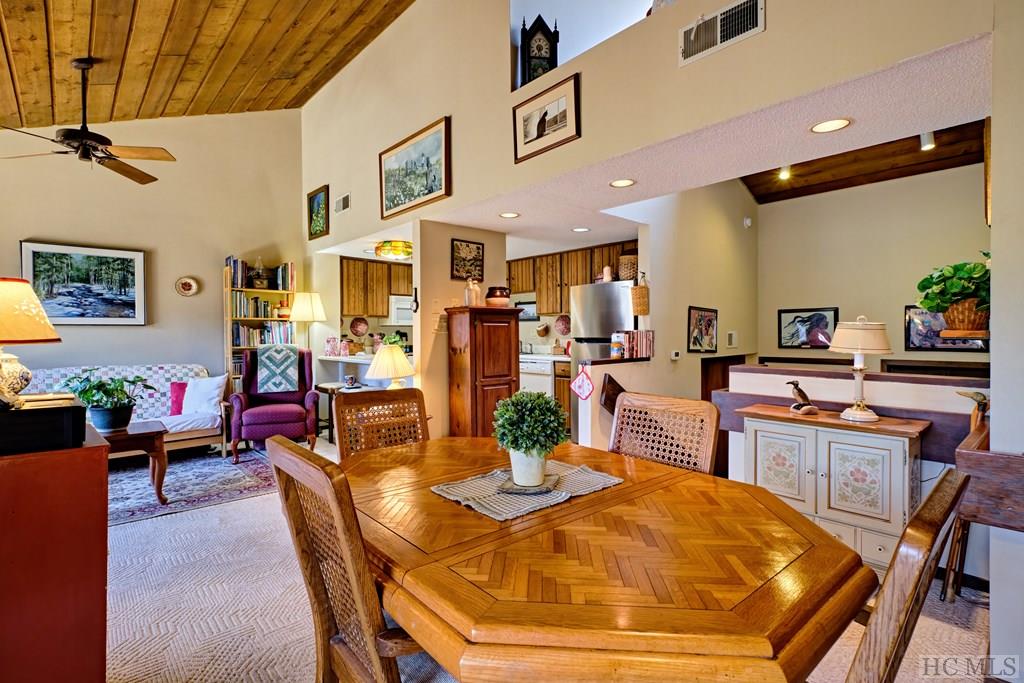 81 Emerald Ridge Road, Unit 39 Sapphire, NC 28774 - Photo 6 of 19 Gallery Image 6