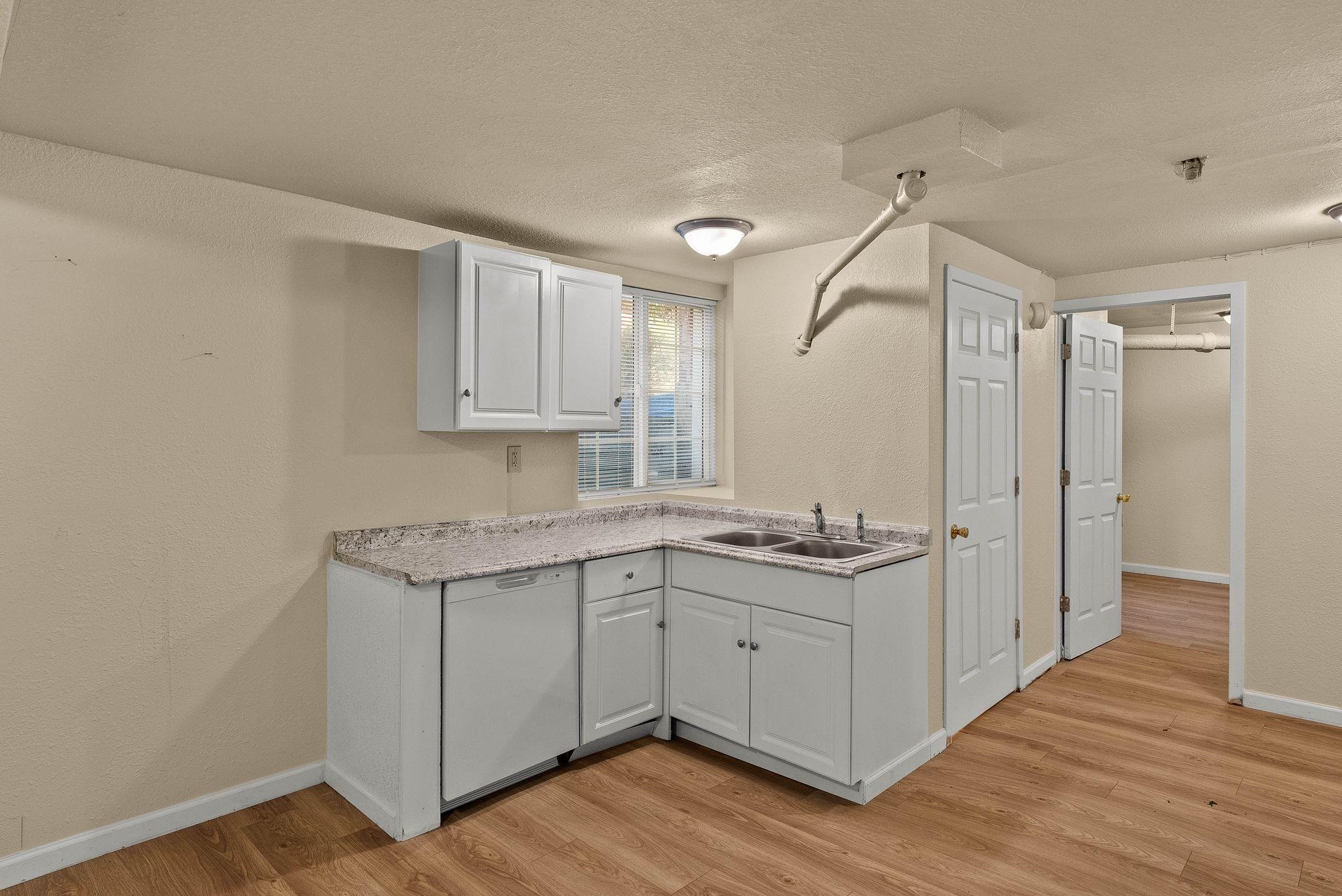 903 South Adams Street Spokane, WA 99204 - Photo 8 of 16