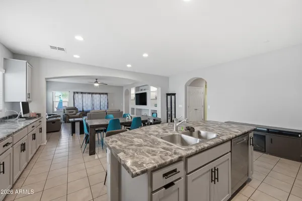 $375,000 | 6686 West Pleasant Oak Court, Florence, AZ 85132