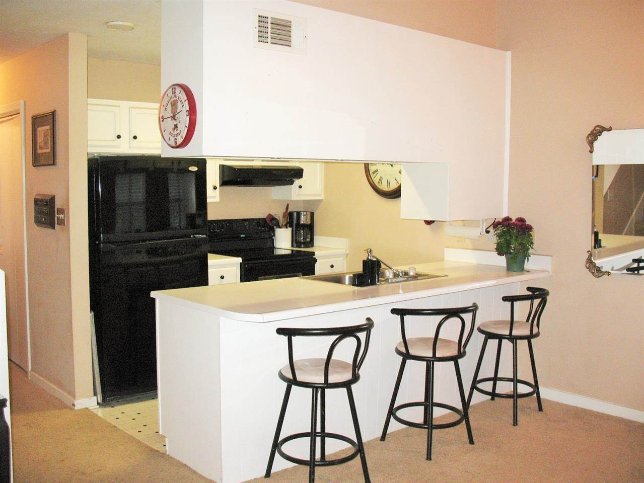 7031 Copper Cove Ridgeland, MS 39157 - Photo 8 of 23 View 2 of the Kitchen/Dining Combo