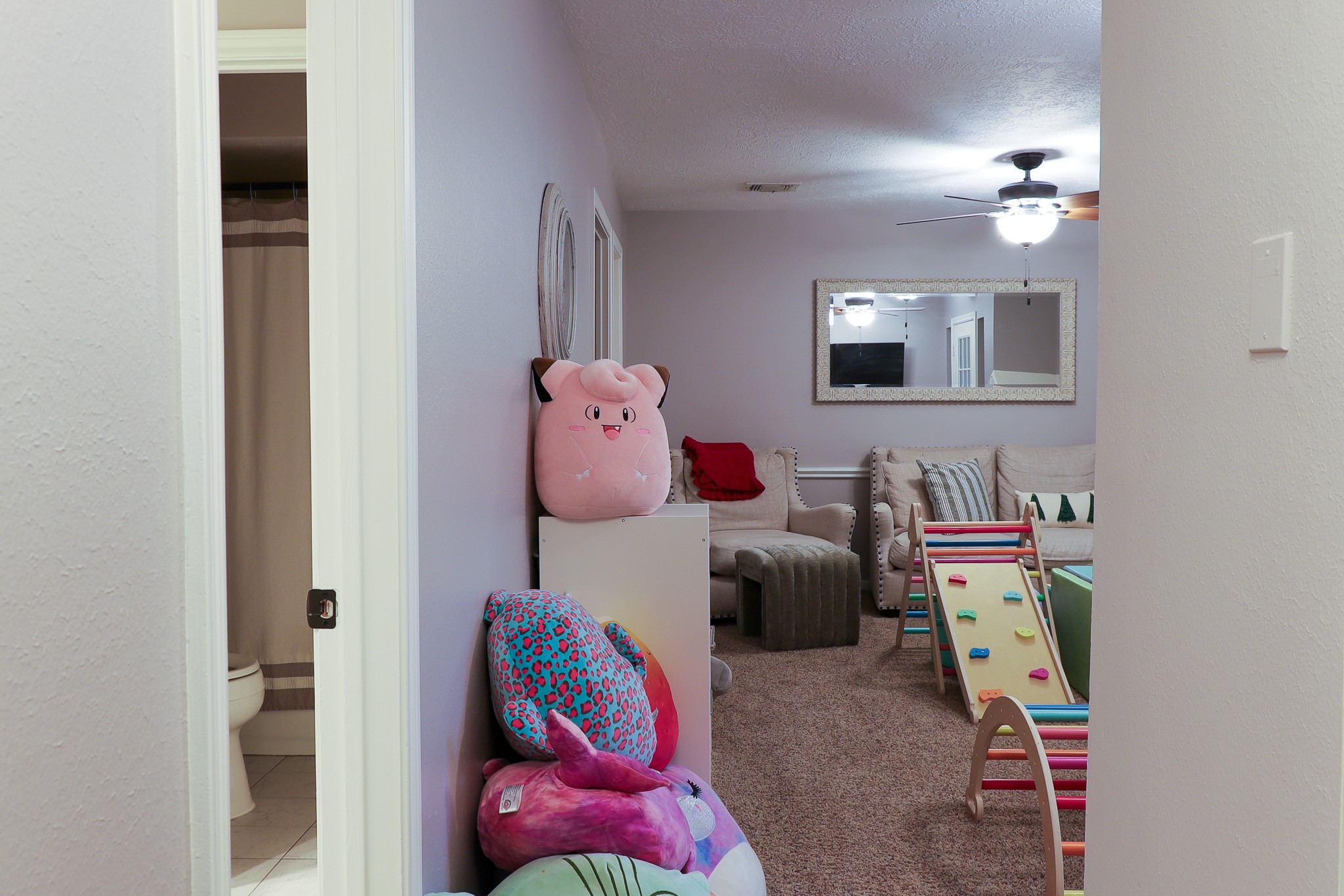 19 Feather Fall Place The Woodlands, TX 77381 - Photo 13 of 20 a room with toys and dresser