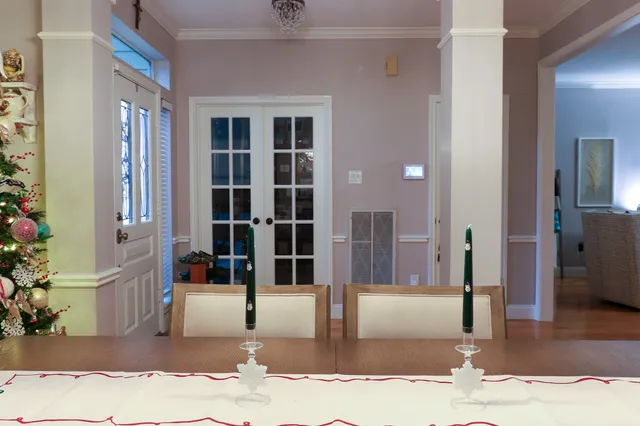 $699,900 | 19 Feather Fall Place, The Woodlands, TX 77381