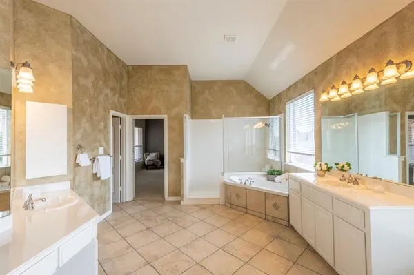$895,000 | 33 Misty Pond Drive, Frisco, TX 75034