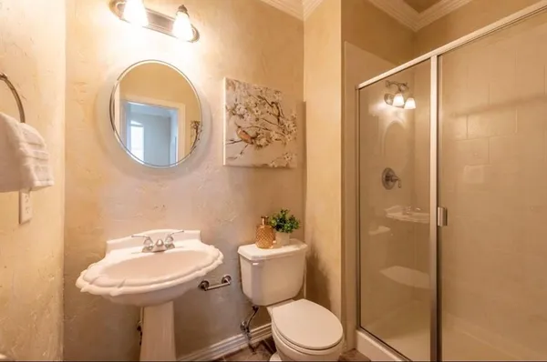 $895,000 | 33 Misty Pond Drive, Frisco, TX 75034