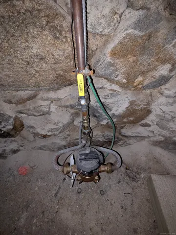 $450,000 | 181 Fairlawn Avenue, Waterbury, CT 06705