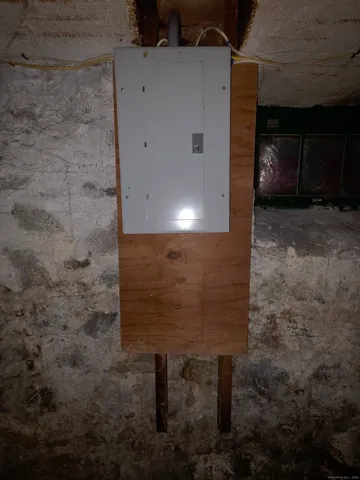 $450,000 | 181 Fairlawn Avenue, Waterbury, CT 06705