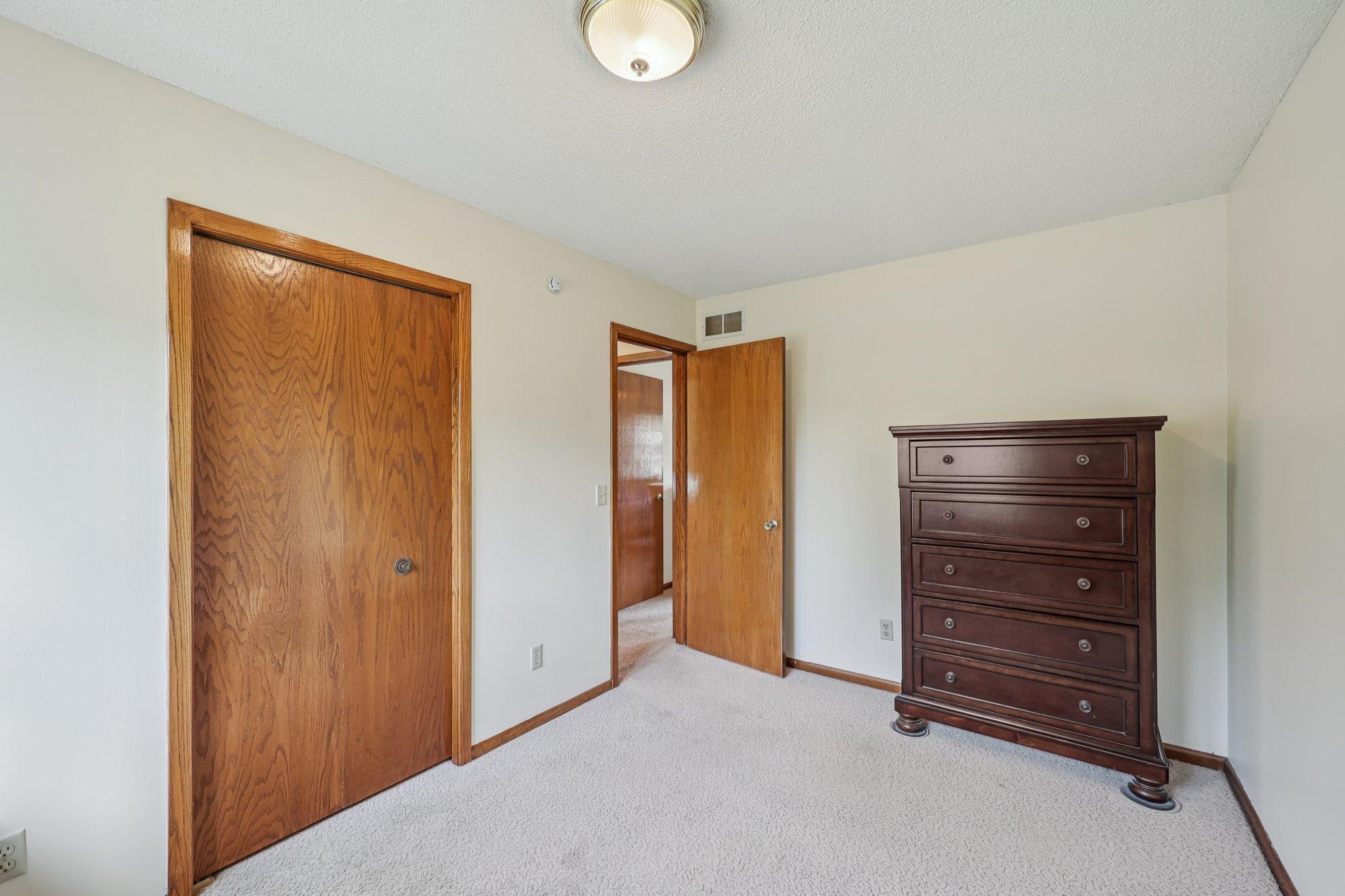8355 Cooper Path Inver Grove Heights, MN 55076 - Photo 34 of 70 Gallery Image 34