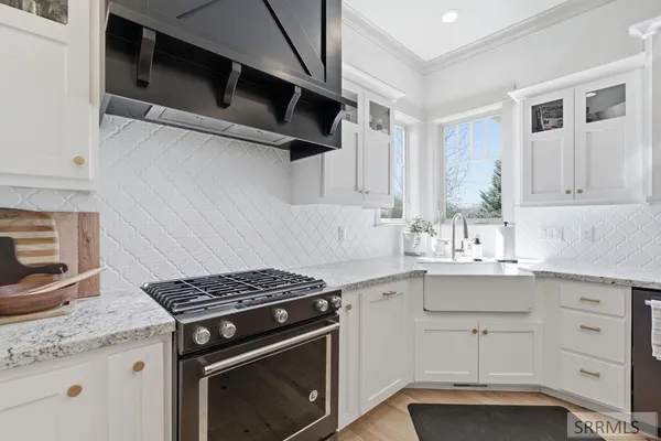 $870,000 | 147 Casa Drive, Idaho Falls, ID 83404