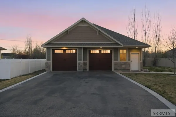 $870,000 | 147 Casa Drive, Idaho Falls, ID 83404