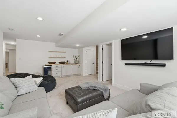 $870,000 | 147 Casa Drive, Idaho Falls, ID 83404