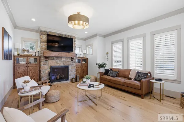 $870,000 | 147 Casa Drive, Idaho Falls, ID 83404