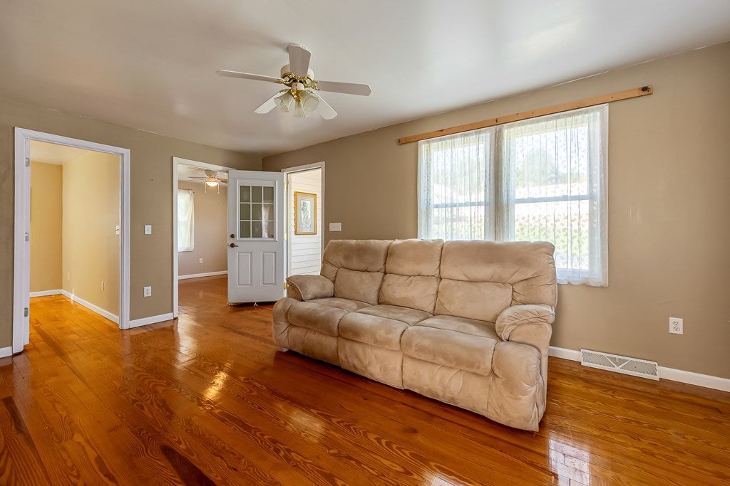 772 Painters Hill Road Ivanhoe, VA 24350 - Photo 10 of 59 Gallery Image 10
