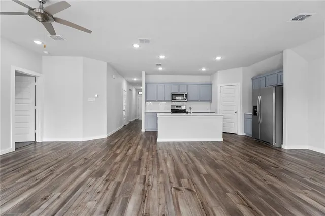 $2,500 | 718 Parkside Drive, Lavon, TX 75166