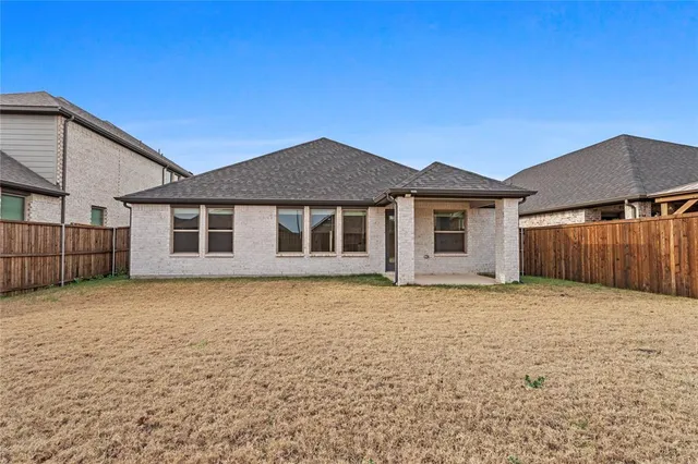 $2,500 | 718 Parkside Drive, Lavon, TX 75166
