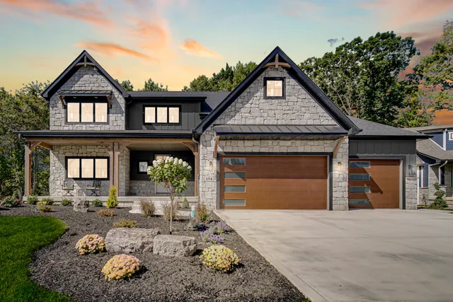 $1,185,000 | 194 North Cricket Knoll, Valparaiso, IN 46385