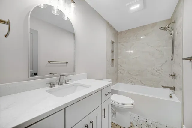 $1,185,000 | 194 North Cricket Knoll, Valparaiso, IN 46385