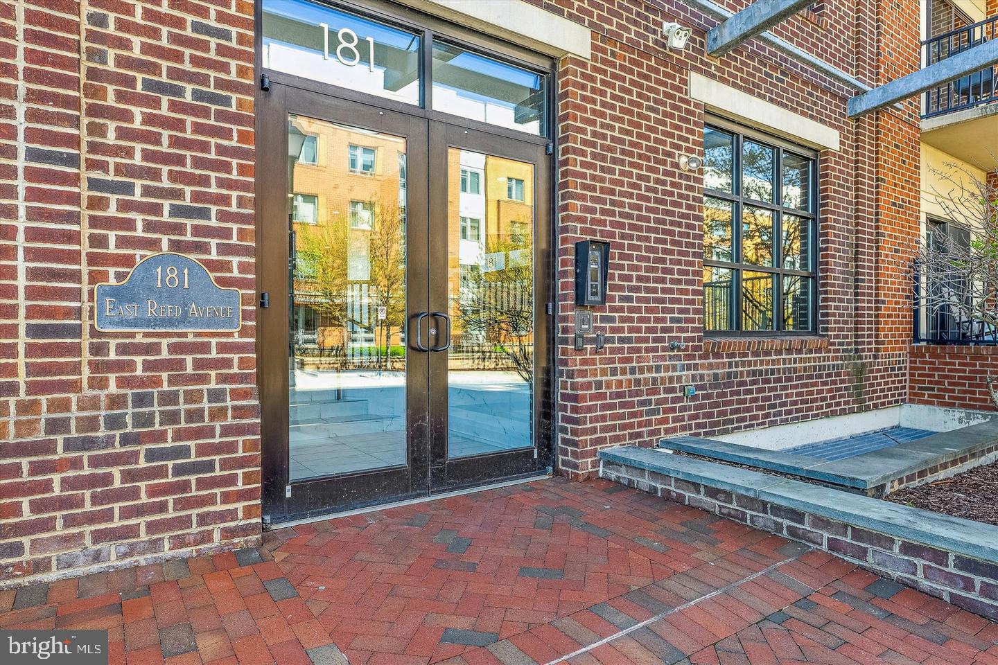 181 East Reed Avenue, Unit 305 Alexandria, VA 22305 - Photo 37 of 38 Entry