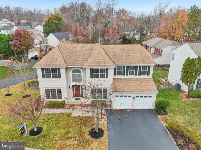 $855,000 | 15730 Marbury Heights Way, Montclair, VA 22025