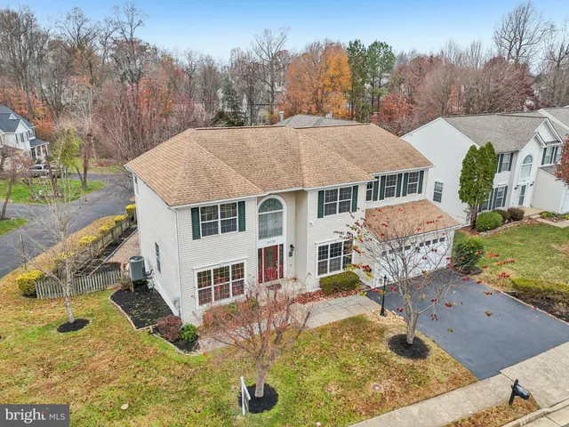 $855,000 | 15730 Marbury Heights Way, Montclair, VA 22025