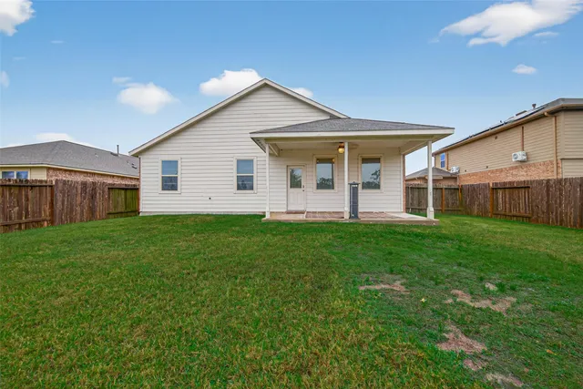 $290,000 | 7731 London Tower Lane, Houston, TX 77044