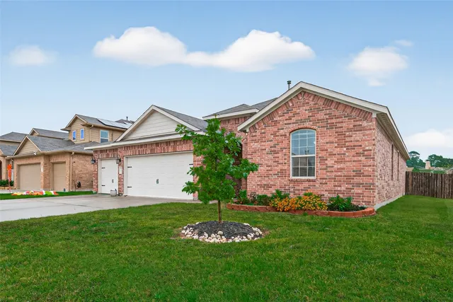 $290,000 | 7731 London Tower Lane, Houston, TX 77044